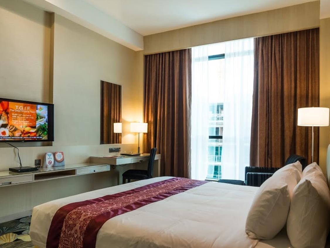 Imperial Hotel Кучінг Екстер'єр фото
