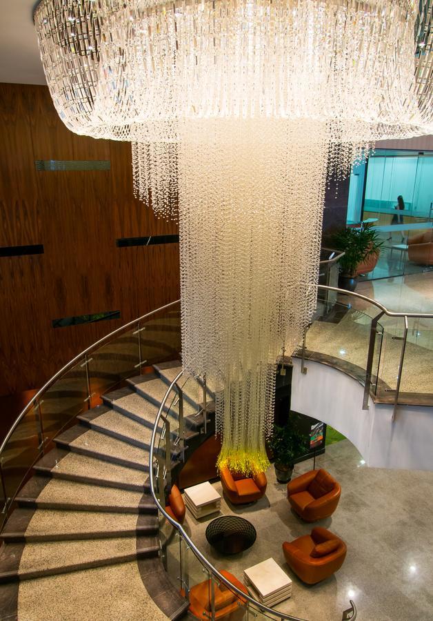 Imperial Hotel Кучінг Екстер'єр фото