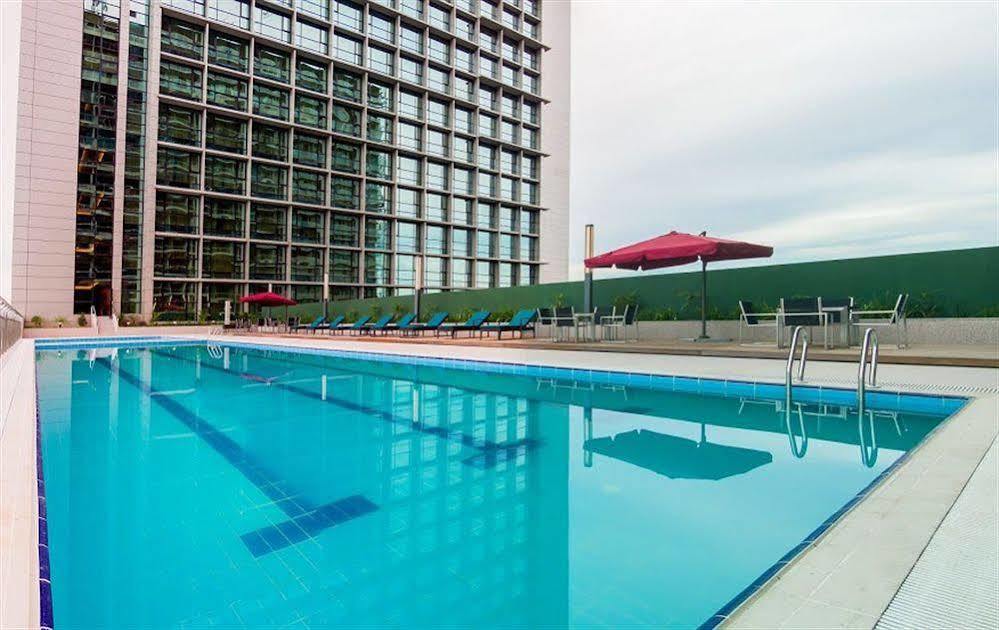 Imperial Hotel Кучінг Екстер'єр фото
